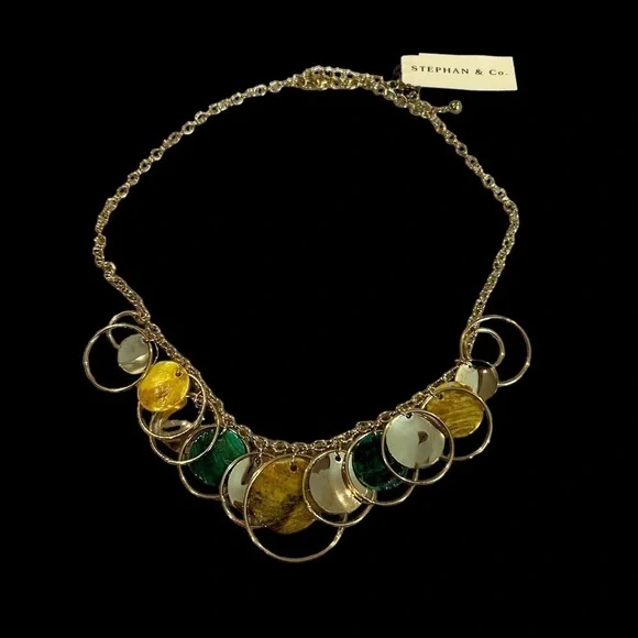 Stephan & Co. Gold Tone Metal & Shell Circle Charm Like Bangle Necklace - Picture 5 of 6